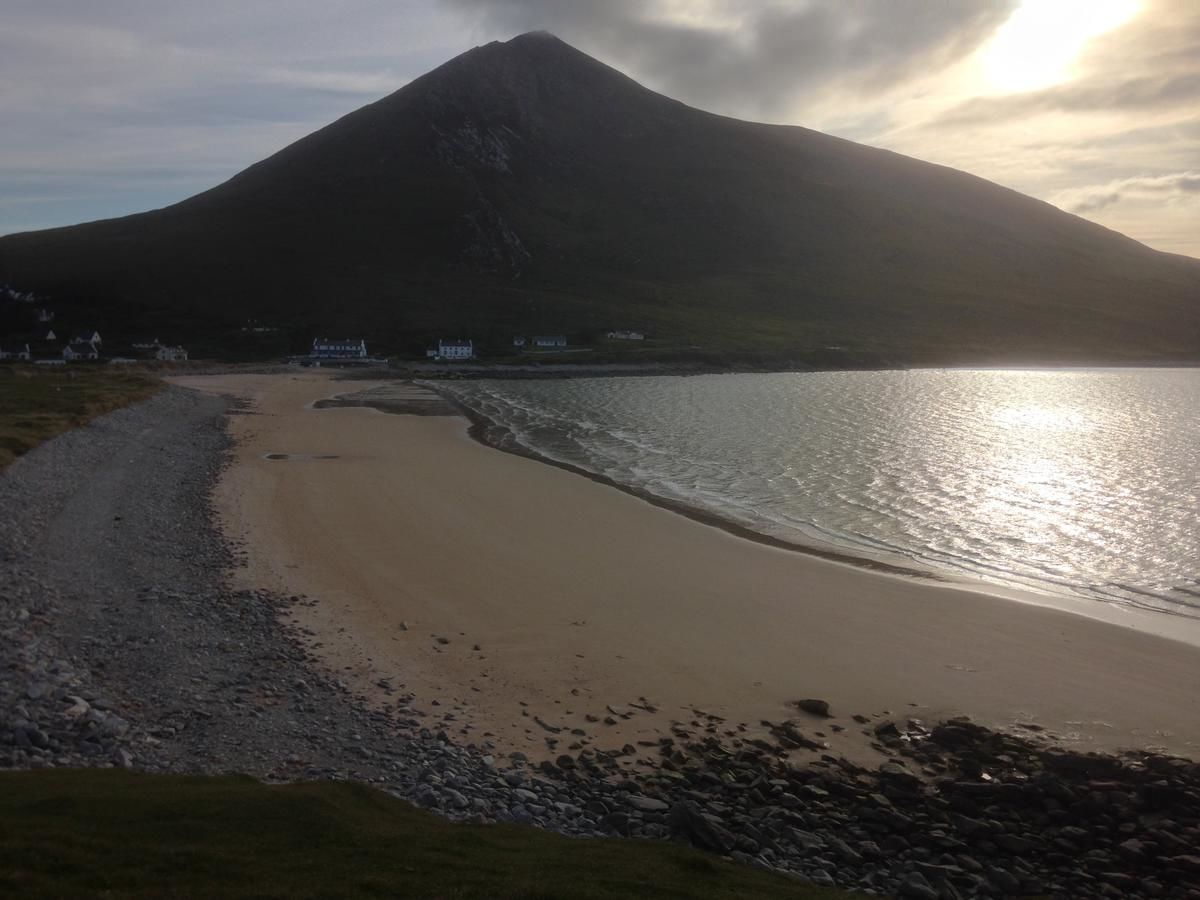 Дома для отпуска Beach View Heights Dugort Achill Eircode F28E8D9 Doogort